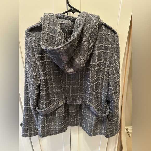 Buckle BKE women’s silver gray sequin pea coat. - Picture 2 of 12